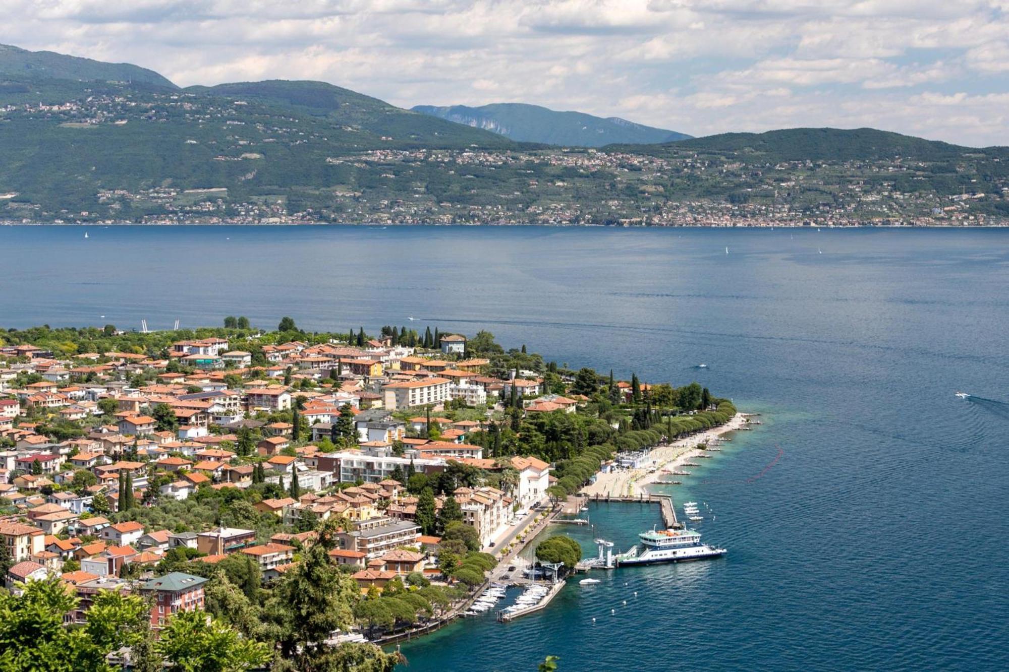 Angela -Terrace & Beautiful View Lake - Happy Rentals Toscolano Maderno Exterior photo