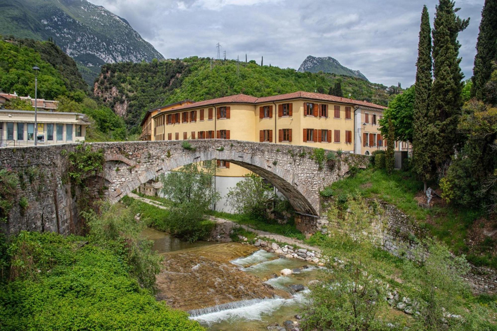 Angela -Terrace & Beautiful View Lake - Happy Rentals Toscolano Maderno Exterior photo